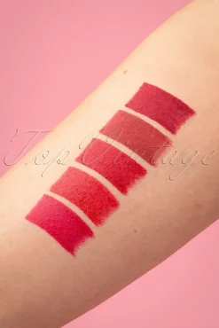 New Classic Colour Lippenstift In Velvet Rood Vrouwen Make-Up