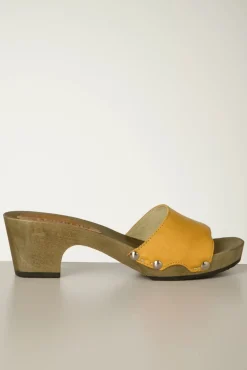 Outlet Erni Slip On Clogs In Geel Vrouwen Sandalen