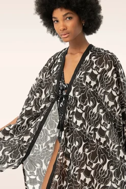 New Inca Kimono In Zwart Vrouwen Pareo's & Zonnehoeden