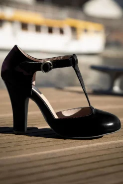 Online June Effortlessly Elegant Lakpumps In Zwart Vrouwen Pumps