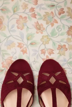 Outlet London T-Strap Flats In Wijnrood Vrouwen Ballerina's