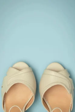 Online Mable Peeptoe Pumps In Creme Vrouwen Pumps