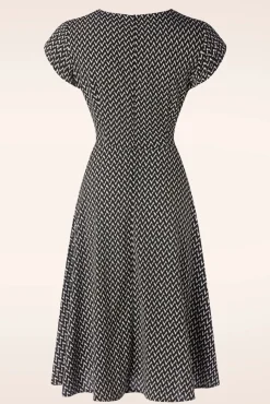 Reese Short Sleeve Jurk In Zwart Vrouwen Swing Jurken