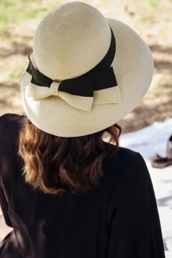 New Tara Hoed In Naturel En Zwart Vrouwen Hoeden & Fascinators